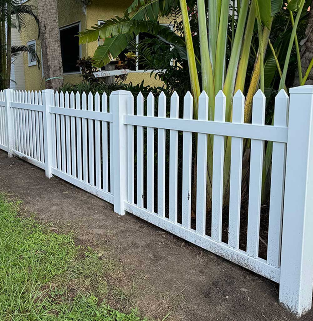 Residential Vinyl Fence